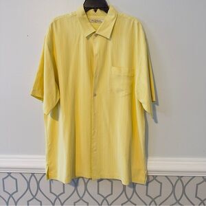 Tommy Bahama XL 100% Silk Man's Short Sleeve Shirt Button Front Butter Yellow
